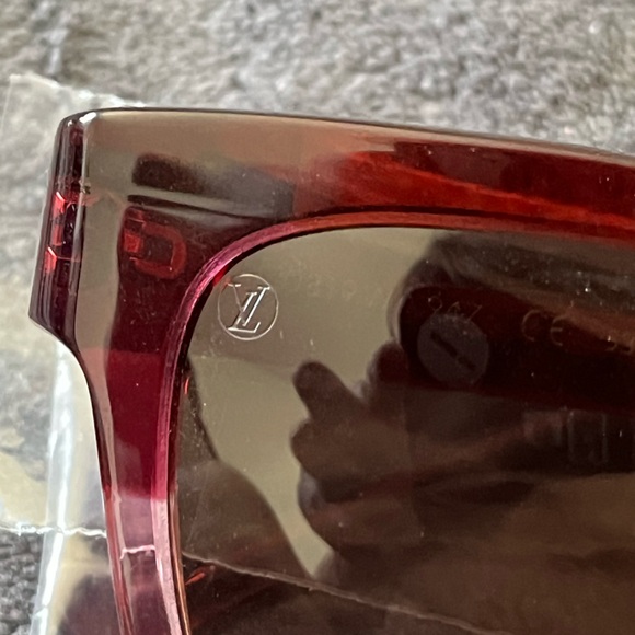 Louis Vuitton Audrey 3 Layer Sunglasses - Picture 4 of 10